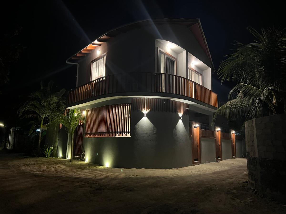 Готель Finolhu Dhigurah Дігура Екстер'єр фото